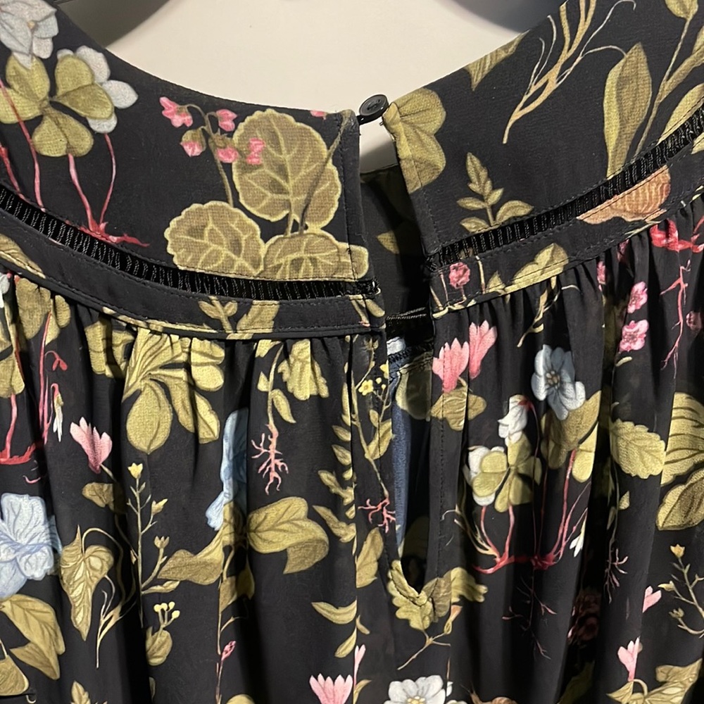 Ann Taylor floral print blouse.